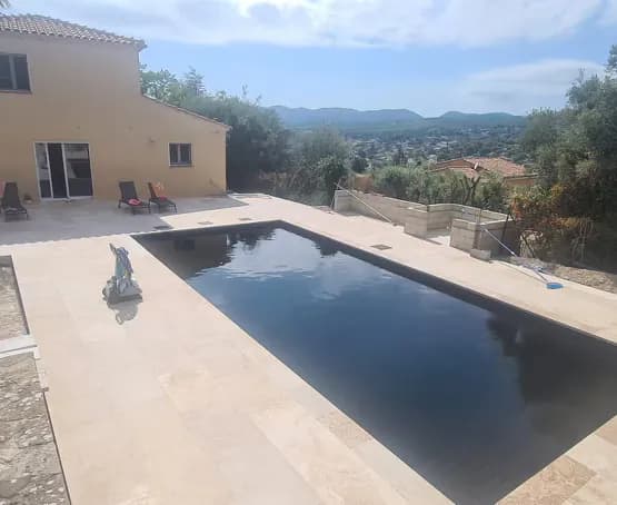Piscine à débordement — Bandol